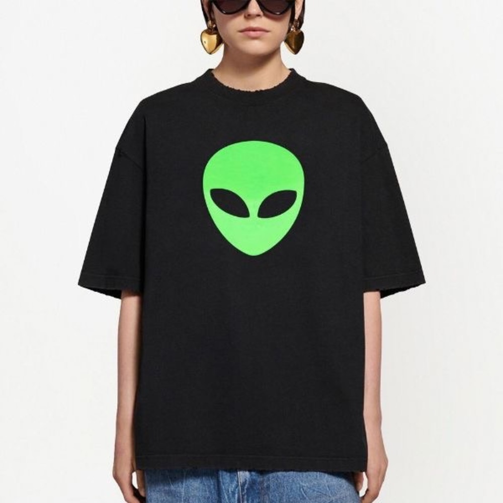 EUC Men’s Medium/Women’ Large Balenciaga Oversized Alien Crewneck Tee In Black - Picture 4 of 13